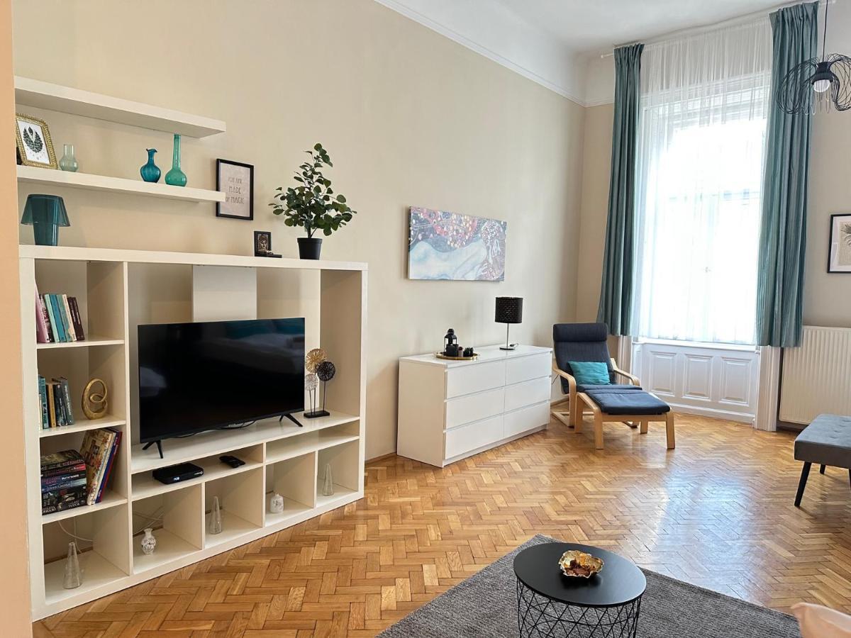 Orangehomes Peaceful Apartment Next To Central Market Hall Budapest Exterior foto